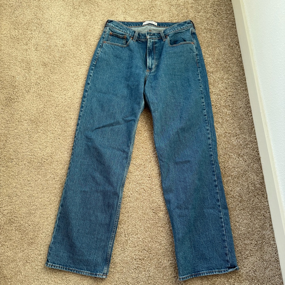Abercrombie & Fitch Relaxed Fit Blue Jeans